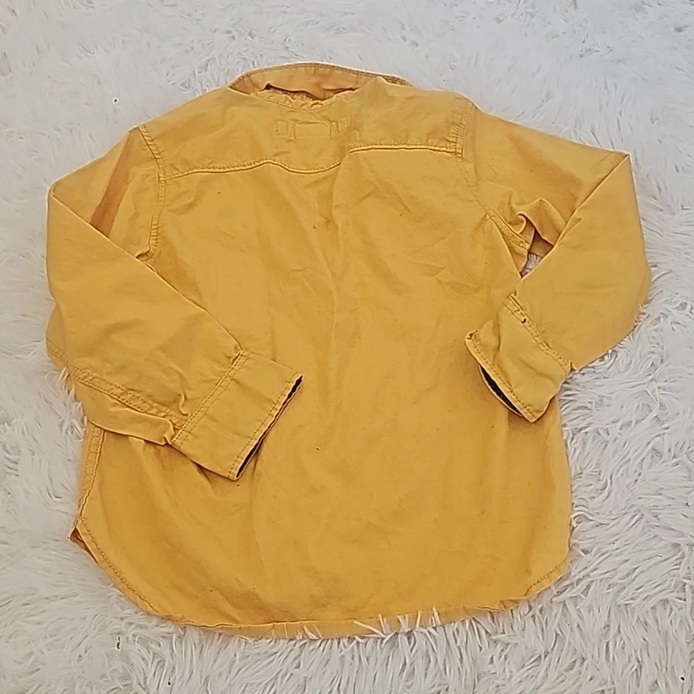 H&M golden rod Yellow button down longsleeve top - Picture 2 of 4